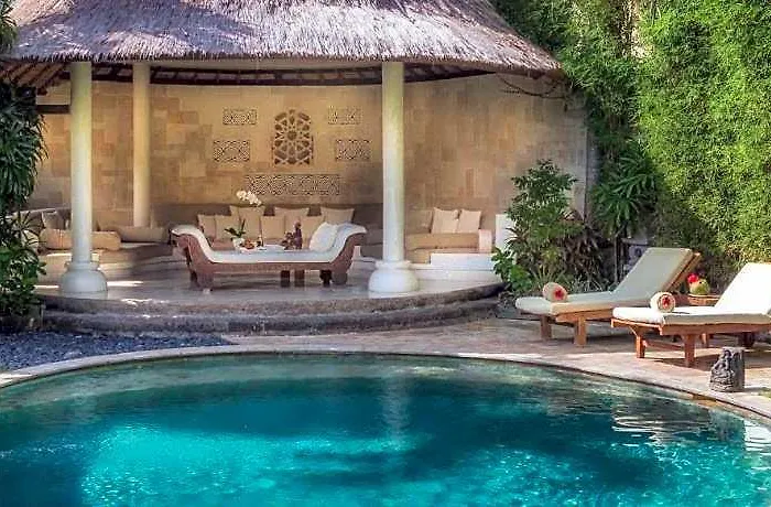 Kubu Villa