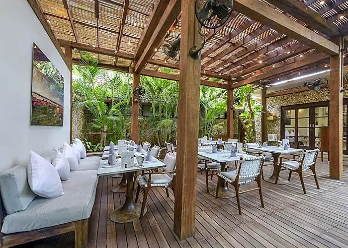 Kubu Villa