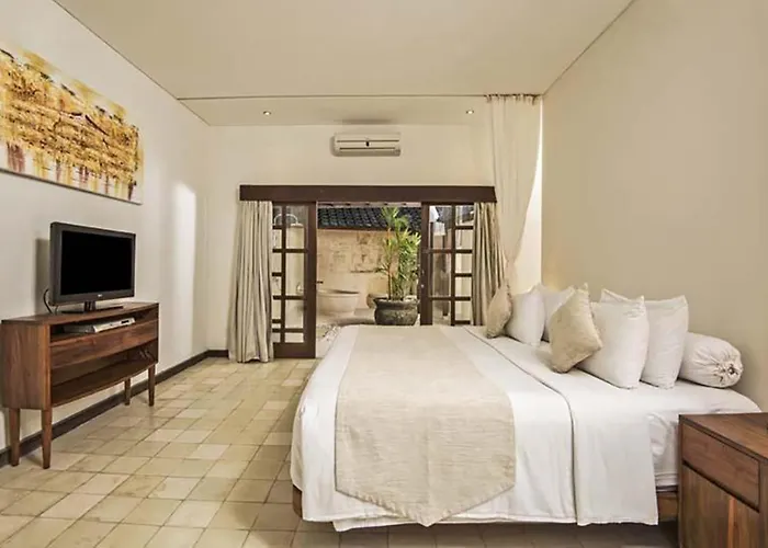 Kubu Villa *